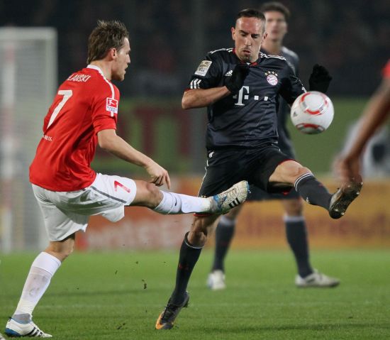 年成功联合 年成功联合